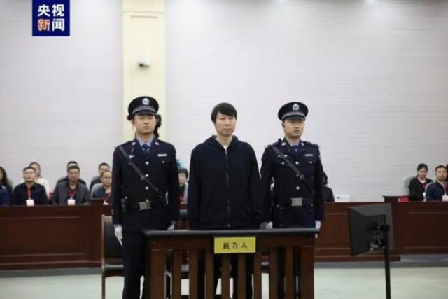足坛反腐一审汇总：李铁获刑20年 陈戌源无期